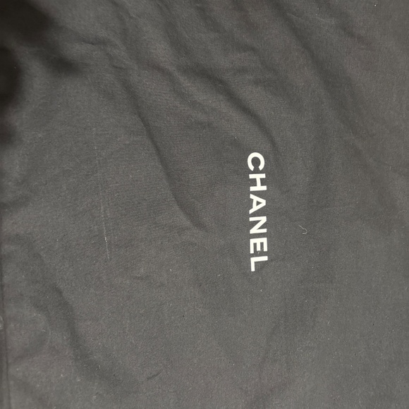 Chanel - Picture 10 of 11